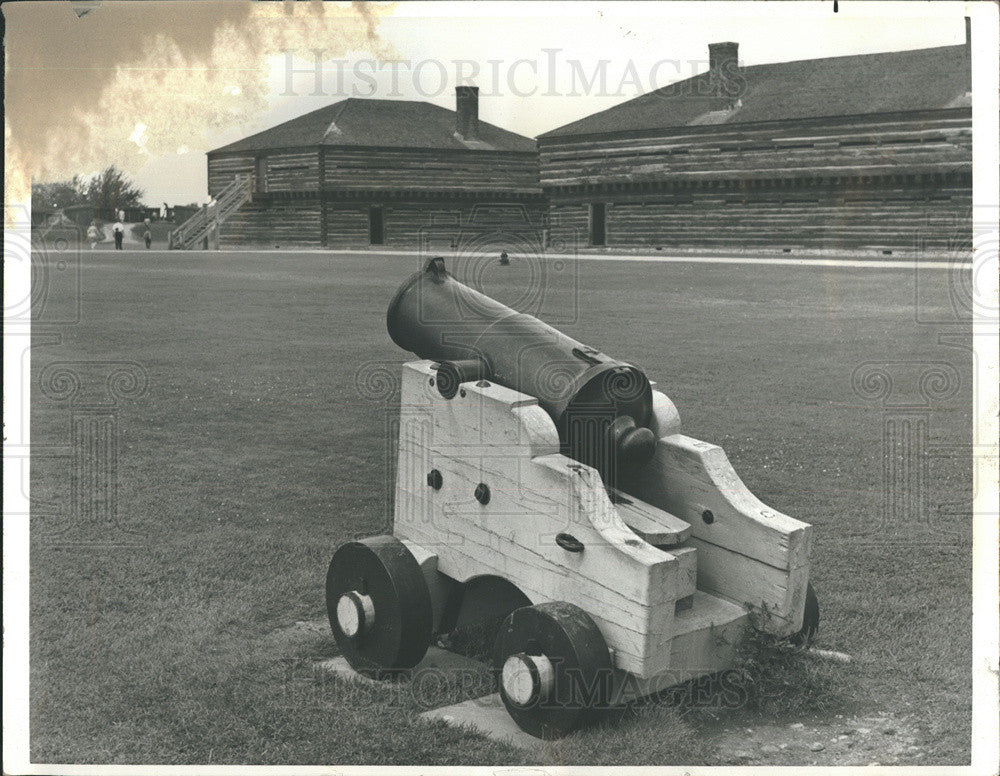 1939 Press Photo Fort George Fort Niagara Cannon - Historic Images