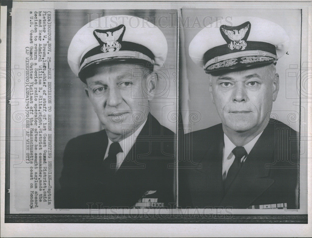 1970 Press Photo Twp Coast Guard Officers Gave Asylum To Soviet Radio Operator - Historic Images