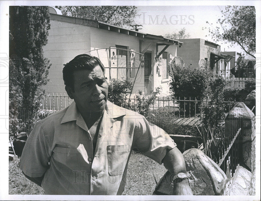 1966 Press Photo Residents Protest Relocation Of El Chamizal Section Of El Paso - Historic Images