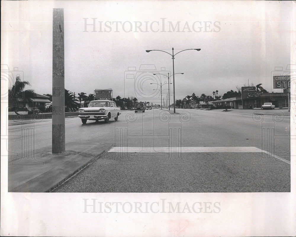 1964 Press Photo St. Petersburg Florida Fourth Street North - Historic Images