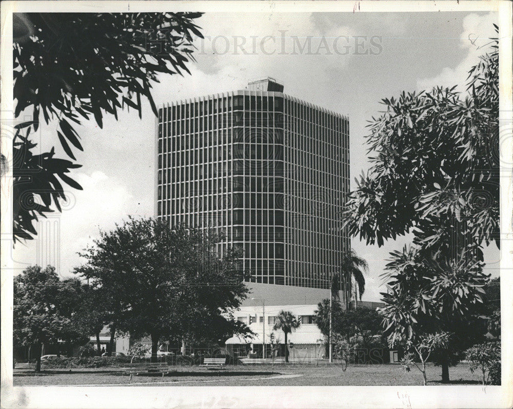 1979 Press Photo Plaza office tower in St. Pete - Historic Images