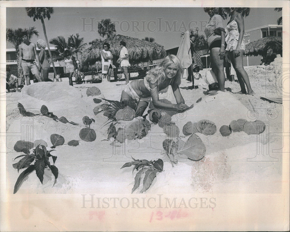 1967 Press Photo Janet Olmstead, Ringling Art Student - Historic Images