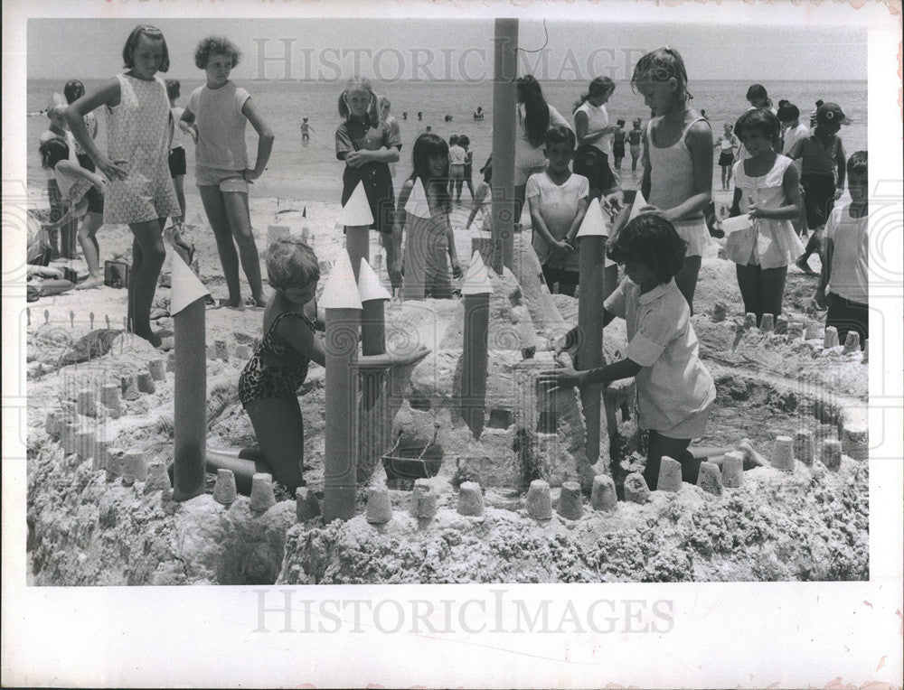 1969 Press Photo Northwest Youth Center, Sand Castle Competition - Historic Images