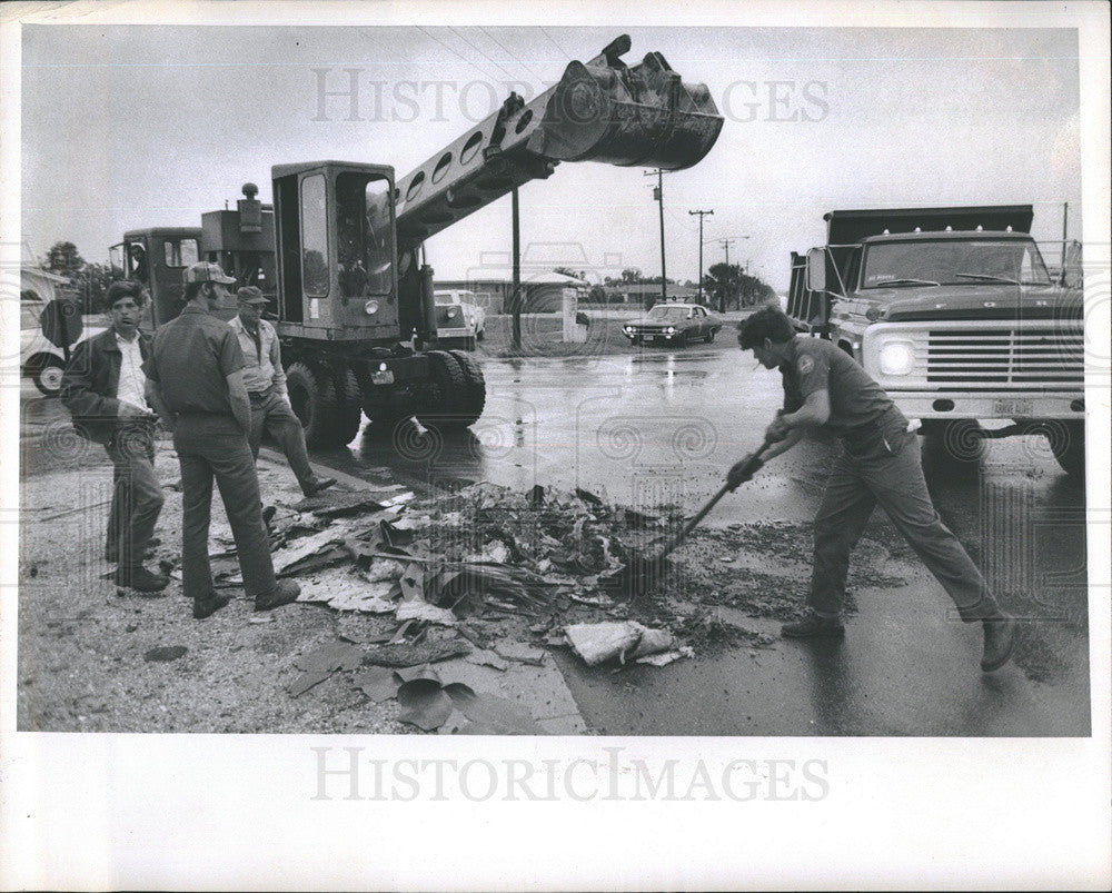 1972 Press Photo Tornado Damage - Historic Images