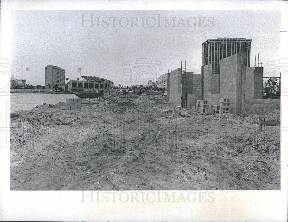 1976 Press Photo Construction of Marina in St Petersburg.Fla - Historic Images