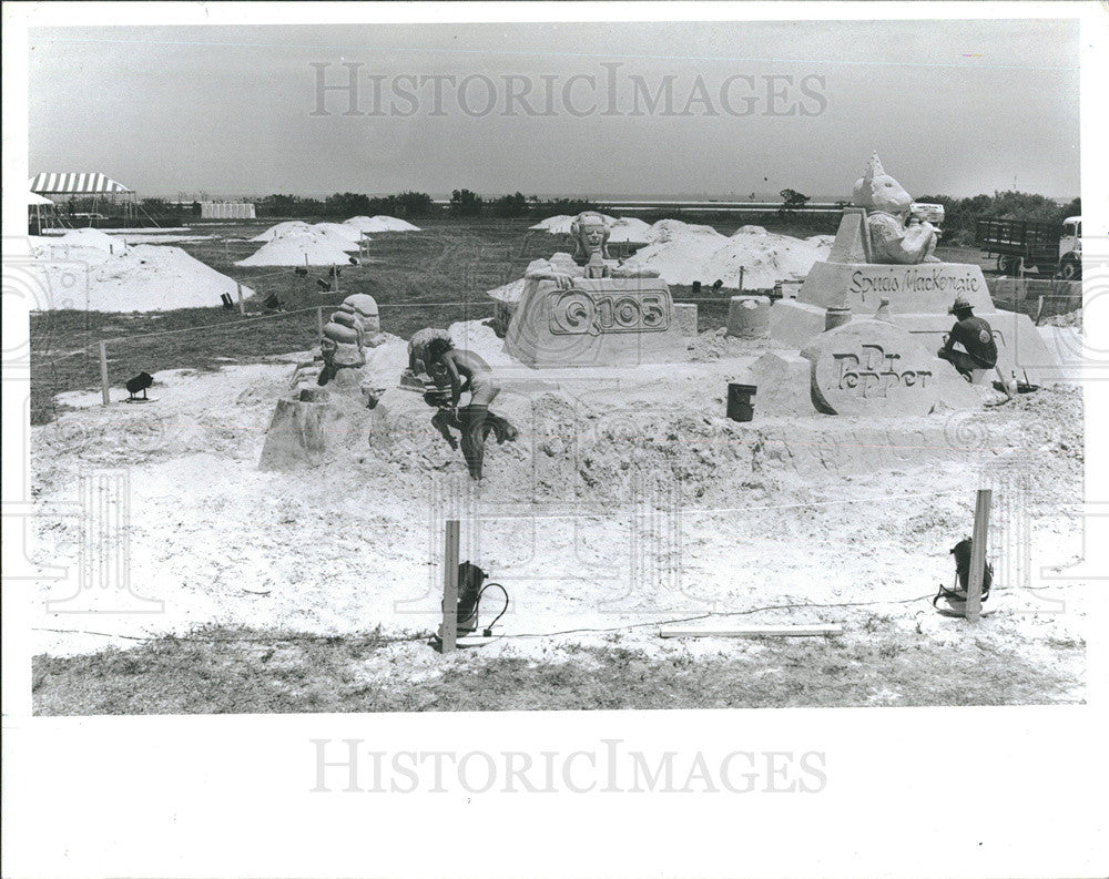 1987 Press Photo Sandcastle Competition in Florida - Historic Images