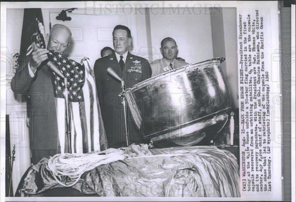 1960 Press Photo President Eisenhower, Gen. Thomas White &amp; Col. Charles - Historic Images