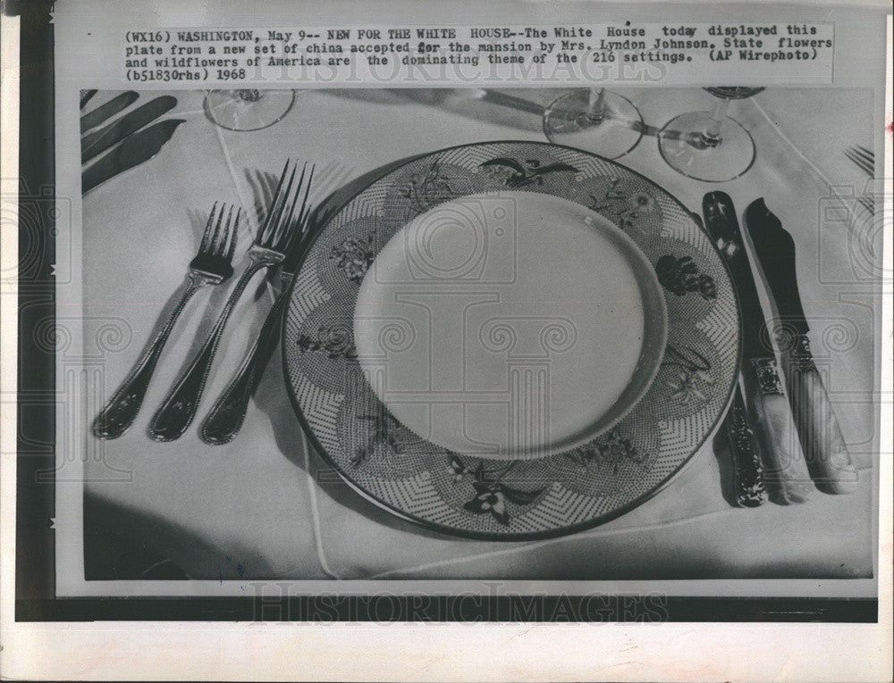 1962 Press Photo New Set of China at the White House Mrs Johnson Picked It Out - Historic Images