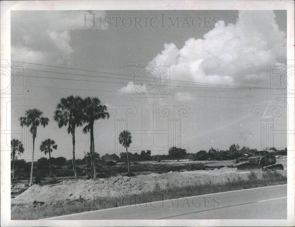 1970 Press Photo Plans Underway for Large Hospital - Historic Images