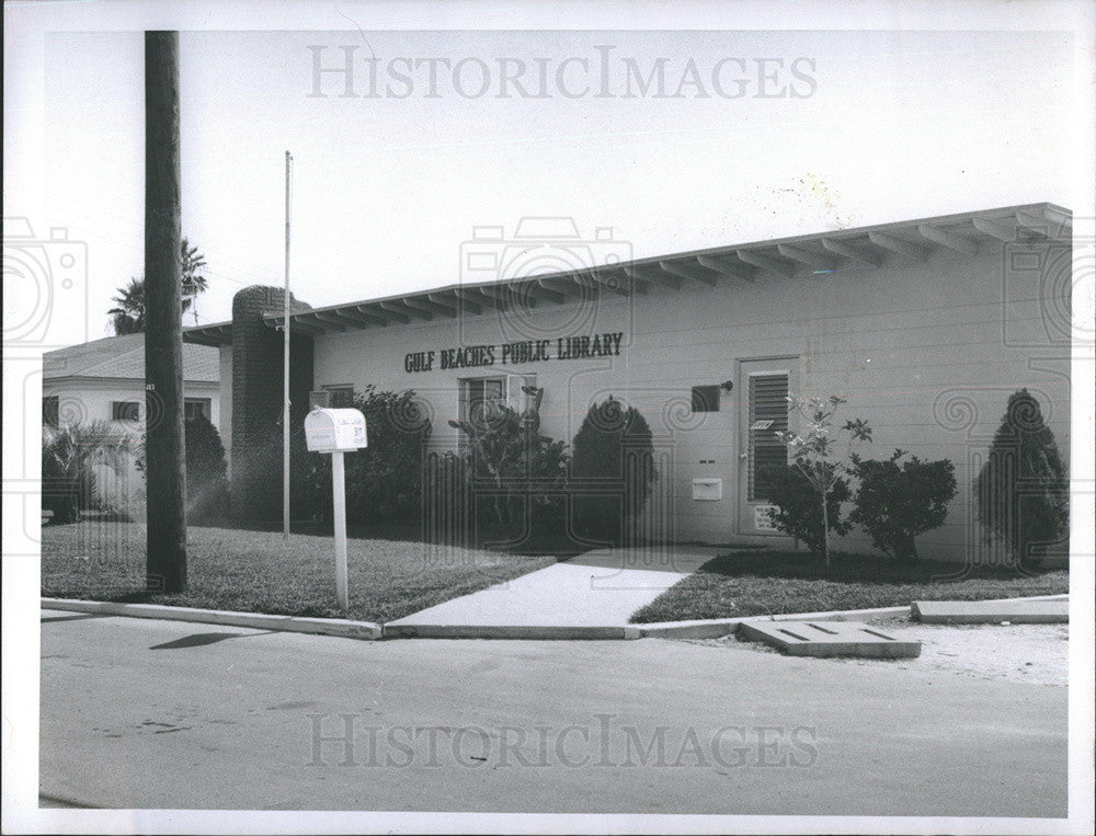 1967 Press Photo Gulf Beaches Public Library - Historic Images