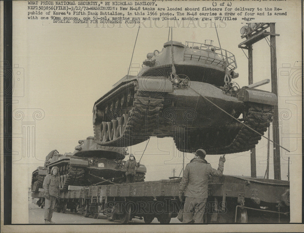 1972 Press Photo M-48 tanks loaded in flatcars to be delivered to Korea. - Historic Images