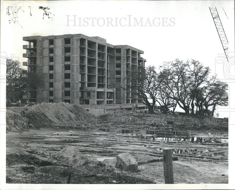 1978 Press Photo Construction South Garden Apartment Building By US Steel - Historic Images