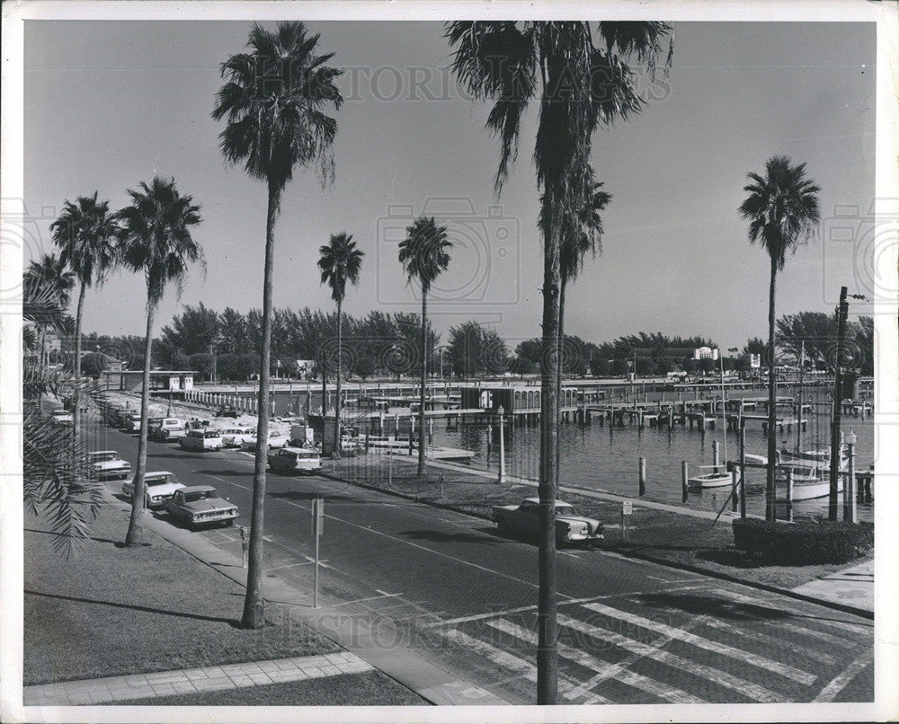 1966 Press Photo Dock At Central Yacht Basin In St. Petersburg Florida - Historic Images