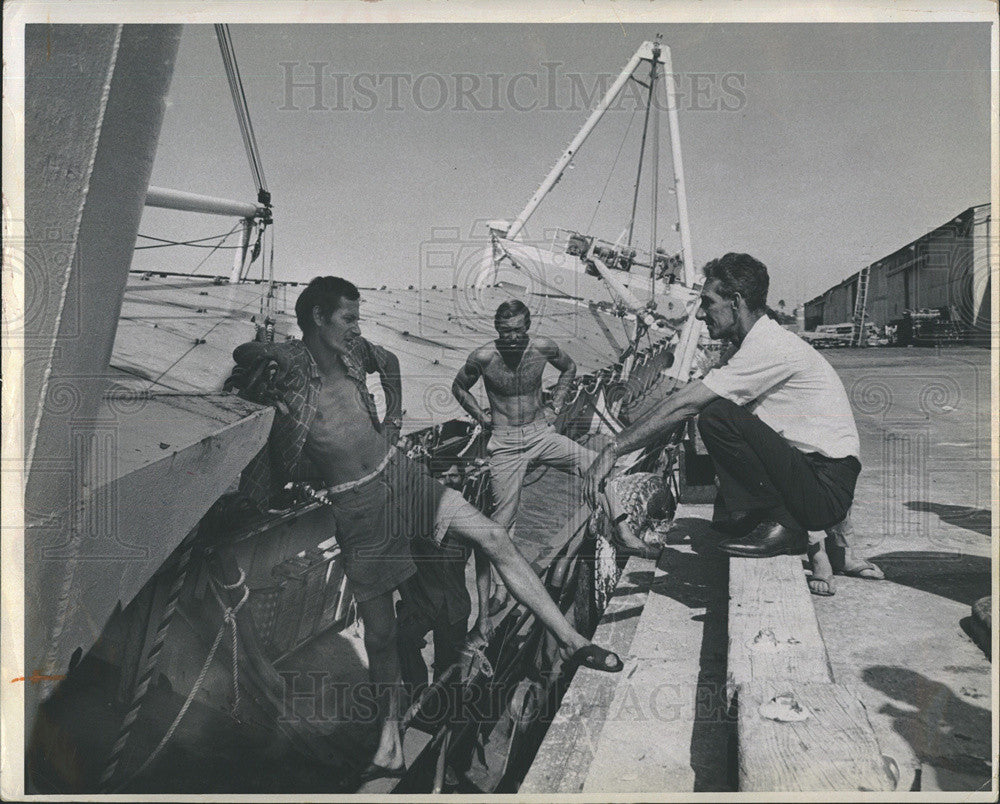 1989 Press Photo Capt. Paw Mork and Crew outrun Hurricane Camille, in Danish - Historic Images