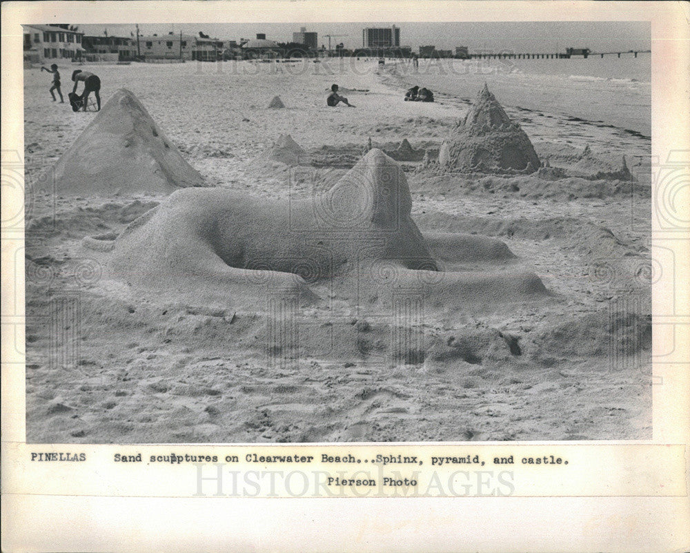 1974 Press Photo Sand Sculpture, Clearwater Beach, Sphinx, Pyramid, Castle - Historic Images