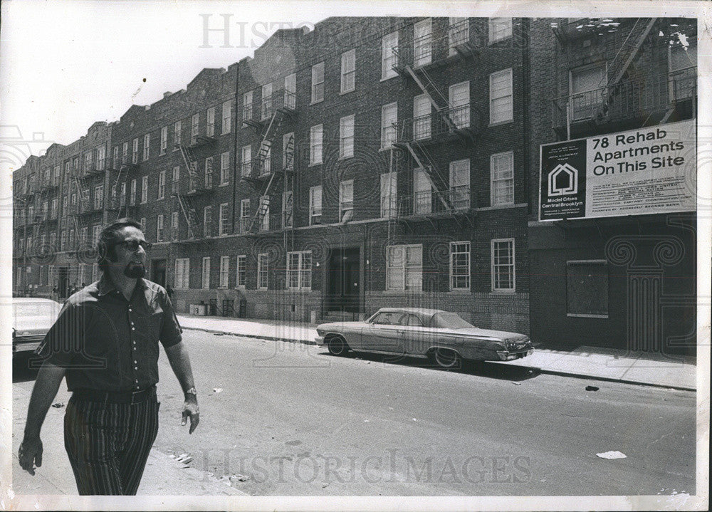 Press Photo A street in Brooklyn, NY - Historic Images