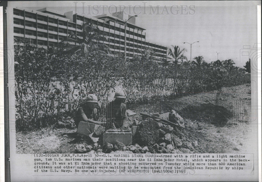 1969 Press Photo US Marines, EL Emba Jador Hotel - Historic Images