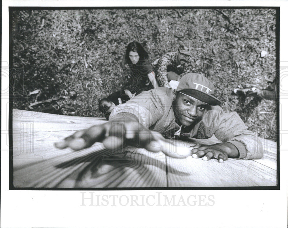 1992 Press Photo At the San Antonio Boys Village boys learn about team work - Historic Images