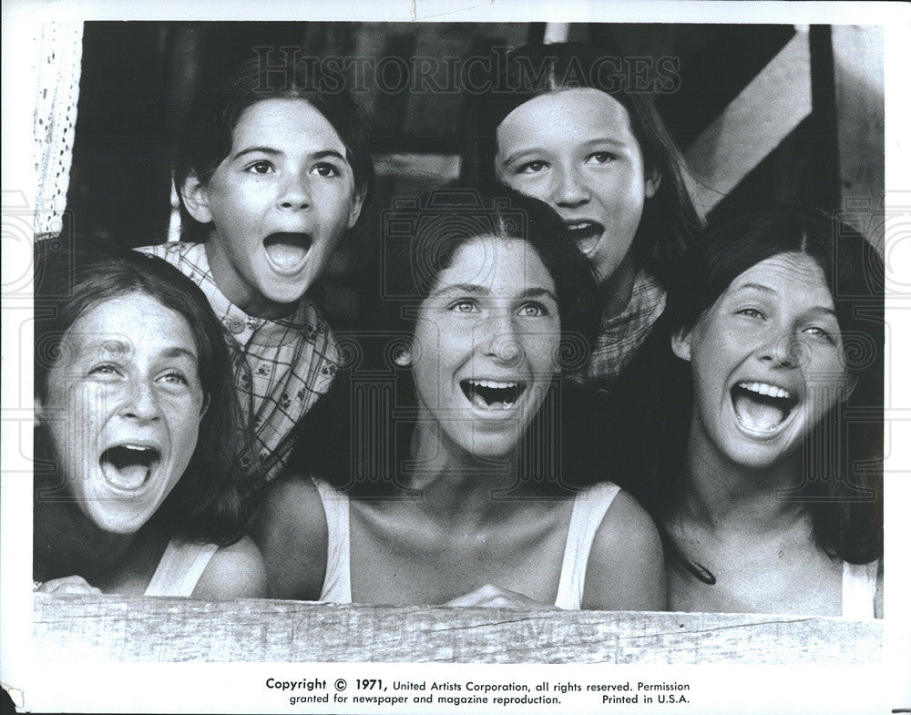 1971 Press Photo Fiddler On Roof Musical Film Movie Scene Molly Picon Actress - Historic Images