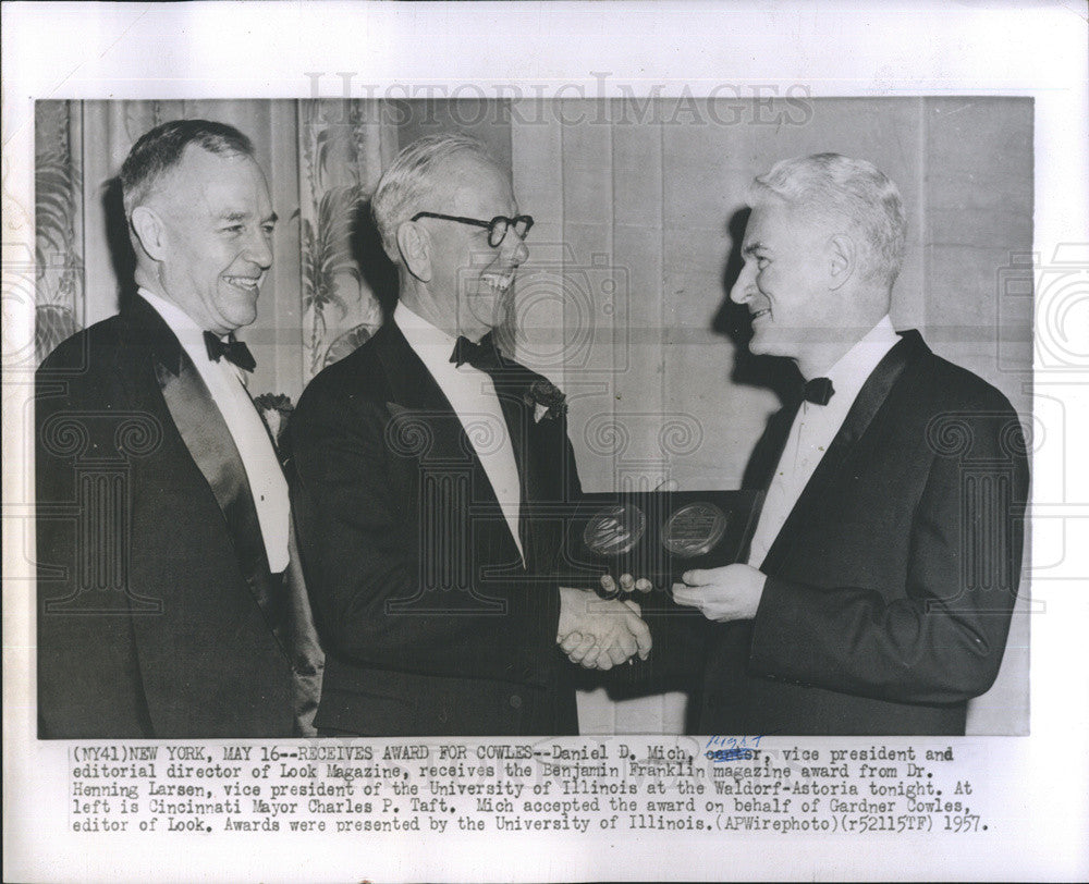 1957 Press Photo Daniel D Mich,Dr Henning Larsen, Mayor Charles Taft - Historic Images