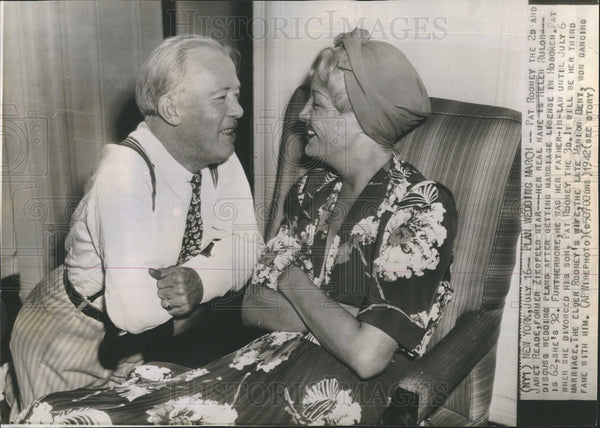 1942 Press Photo Actors Pat Roney Janet Reade Discuss Wedding Plans Ne ...