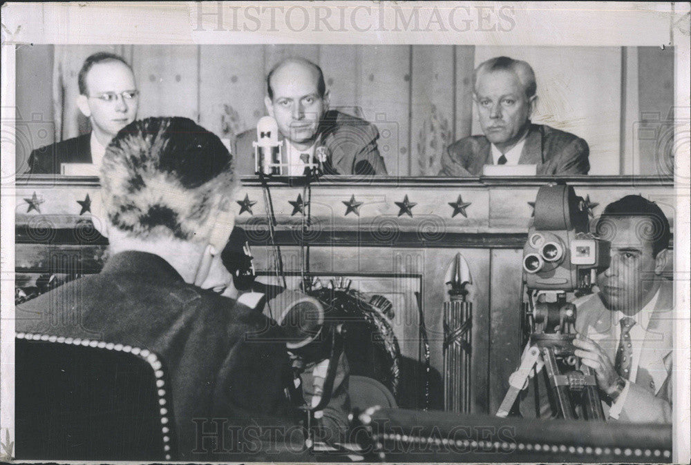 1951 Press Photo Former IRS Chief,  Charles Oliphant, On Trial For Tax Fraud - Historic Images