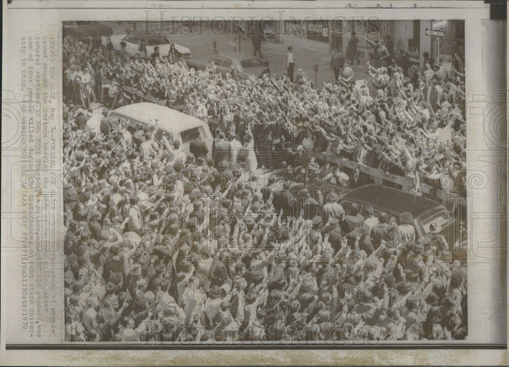 1970 Press Photo Funeral for Jeffrey Miller , killed at Kent State University. - Historic Images