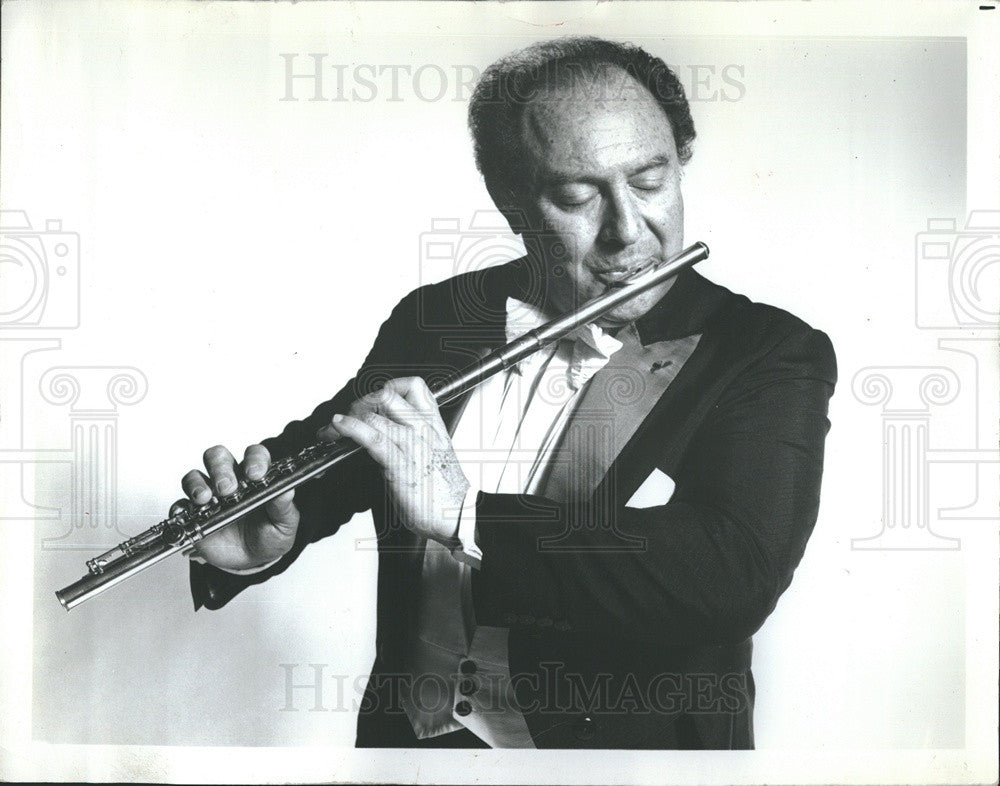 1993 Press Photo Master Flutist Jean-Pierre Rampal Portrait With Flute - Historic Images