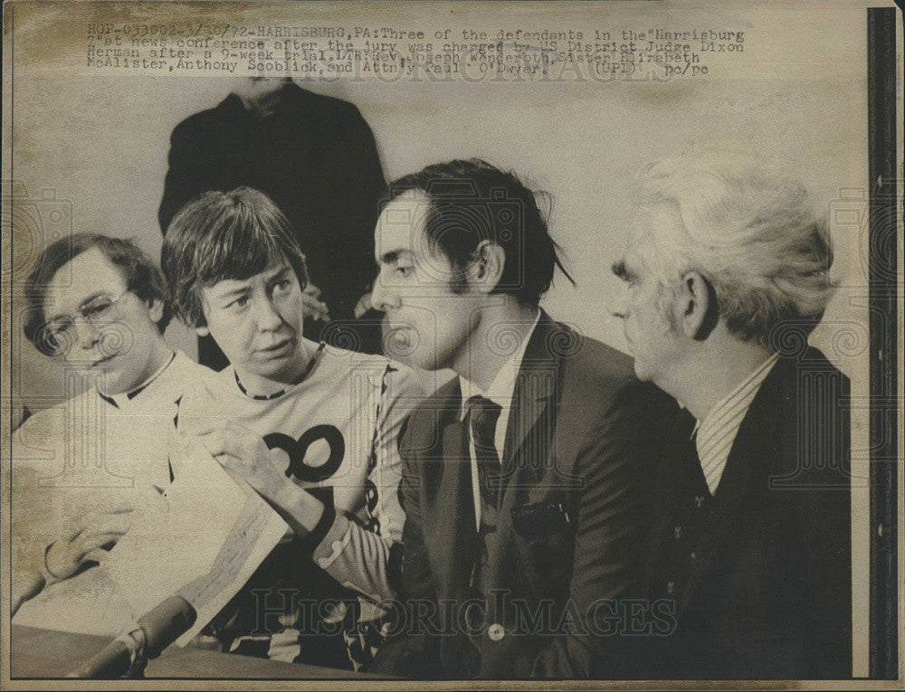 1972 Press Photo Reverend Joseph Wenderoth Sister Elizabeth McAlister Anthony - Historic Images