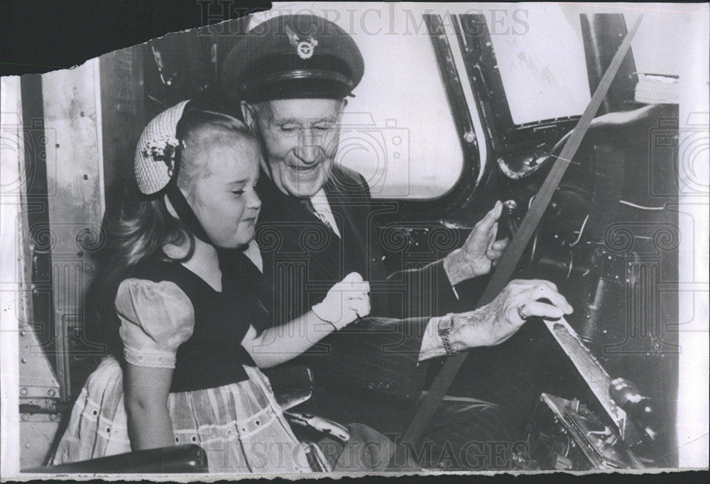 1952 Press Photo Pilot James Montee, Susan Anne Benton - Historic Images