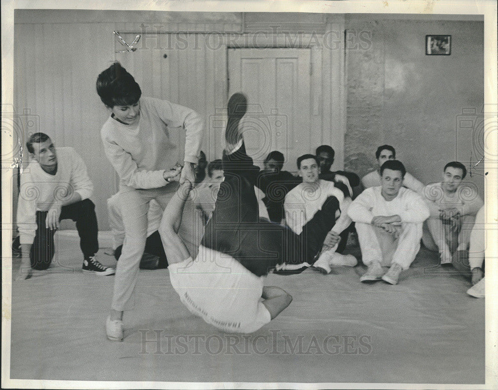 1964 Press Photo Virginia Rakocinski, Ronald Bandemer, Police Training - Historic Images