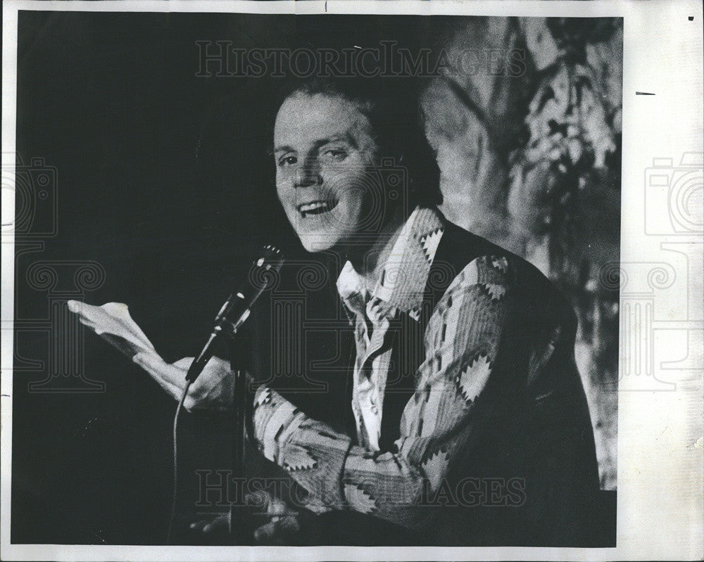 1976 Press Photo Chad Mitchell at Orphans - Historic Images