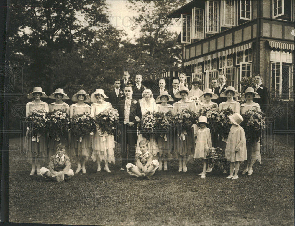 1925 Press Photo Mr, Mrs William AP Pullman, Bridal Party - Historic Images