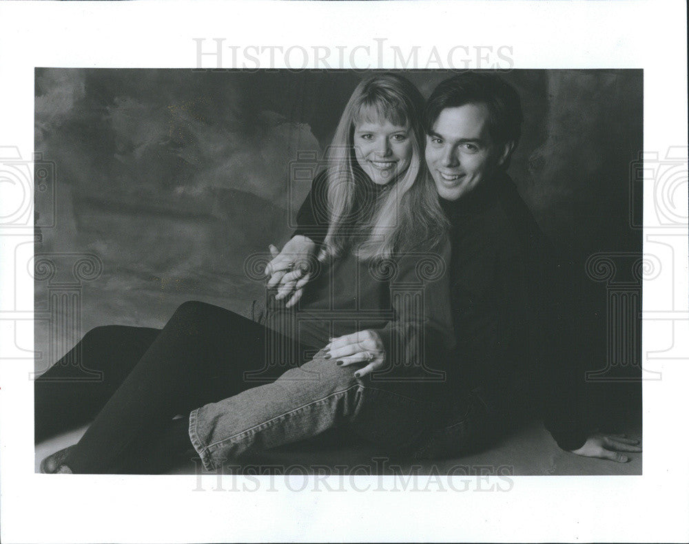 1992 Press Photo of Sarah Pfistere and Scott Mikita. - Historic Images