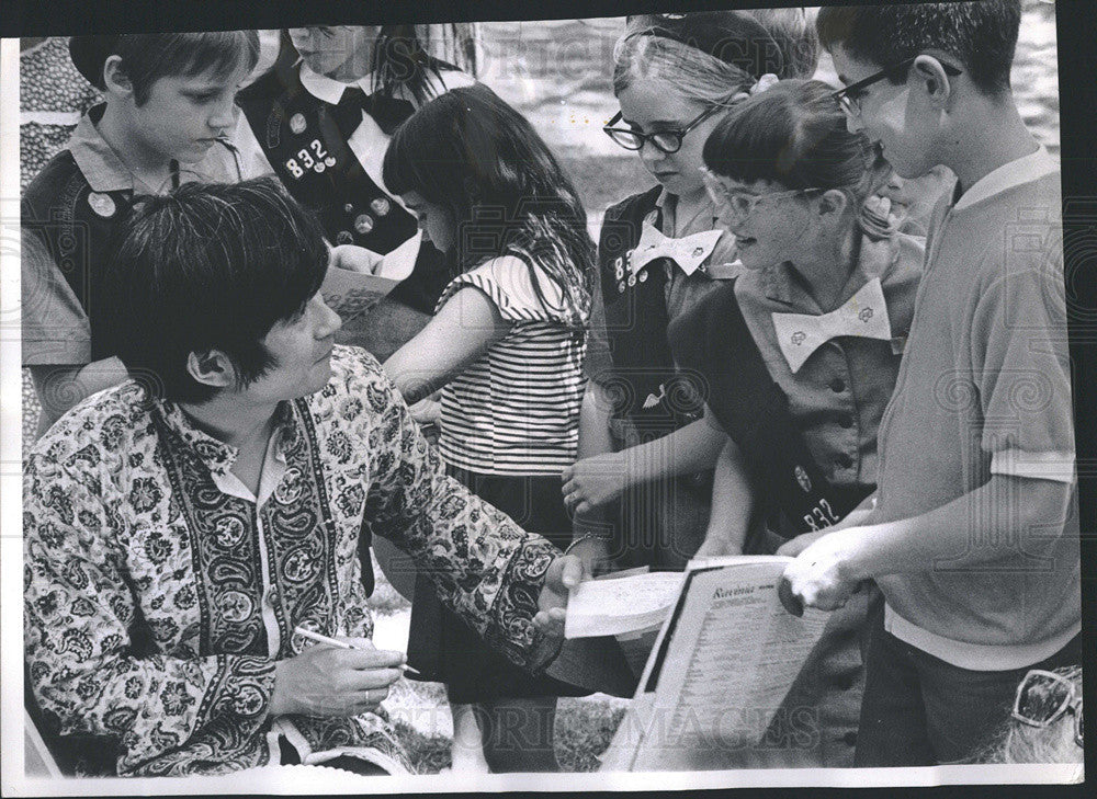 1968 Press Photo Seiji Ozawa, Music Director of Ravinia Festival - Historic Images