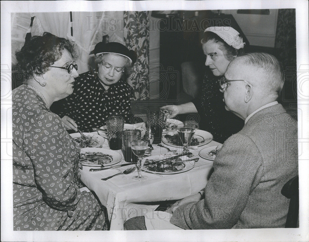 1951 Press Photo Emily Post, Henry Hough, Miss Marion Myer, Lester Cuddily - Historic Images