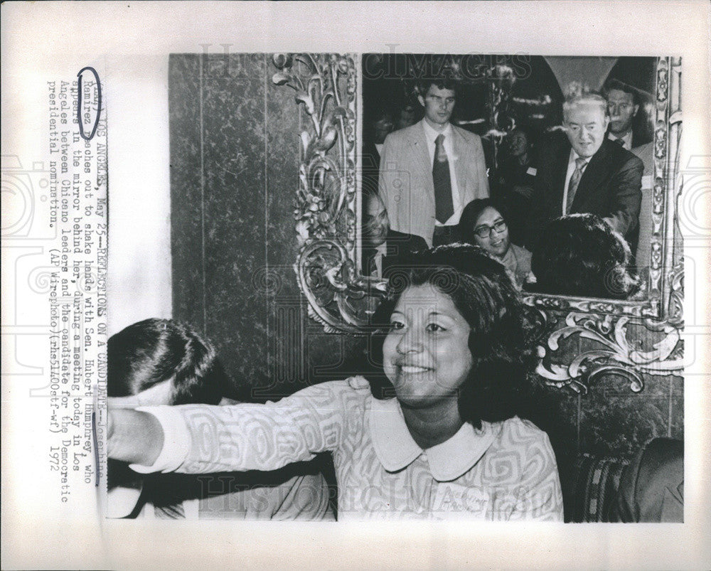 1972 Press Photo Josephine Ramirez, Sen Hubert Humphrey - Historic Images