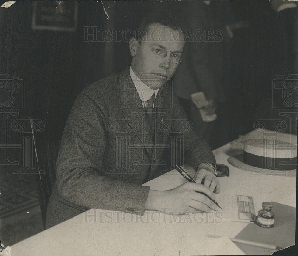 1920 Press Photo U.S. Politician Robert Taft At His Desk - Historic Images