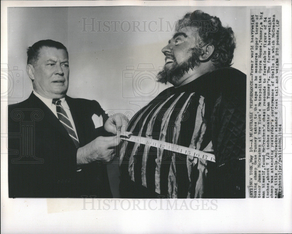 1964 Press Photo Boxing Champ Gene Tunney Measures Tenor McCracken - Historic Images