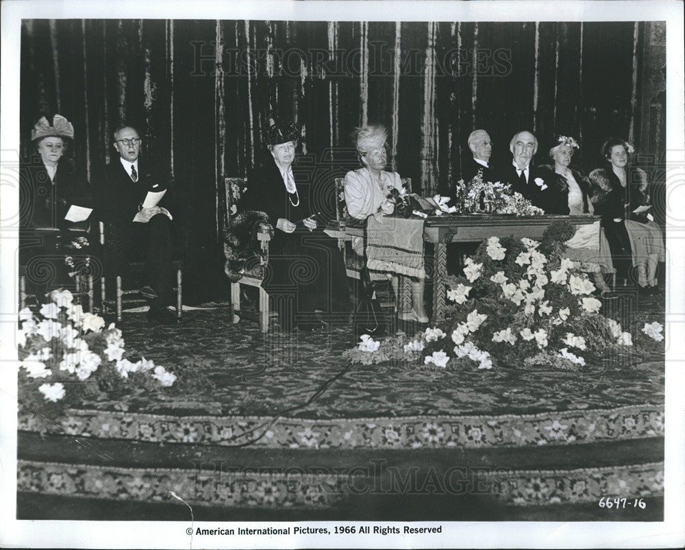 1967 Copy of Press Photo Eleanor Roosevelt State Visit Documentary Scene - Historic Images