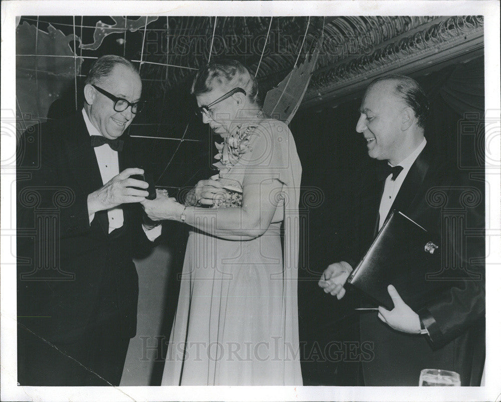 1966 Copy of 1959 Press Photo Edward Sparling Honors Eleanor Roosevelt - Historic Images