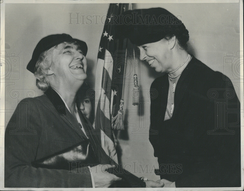 1950 Press Photo Eleanor Roosevelt Meeting With Girl Scouts Mrs Hoover - Historic Images