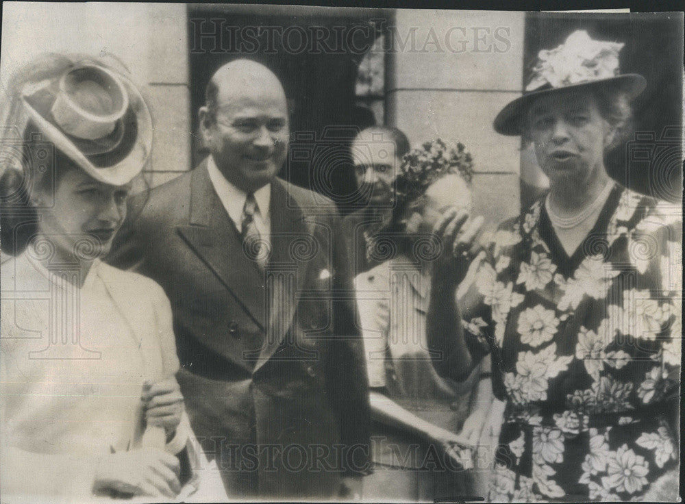 1944 Press Photo Mrs FD Roosevelt Visits Caracas Venezuela - Historic Images