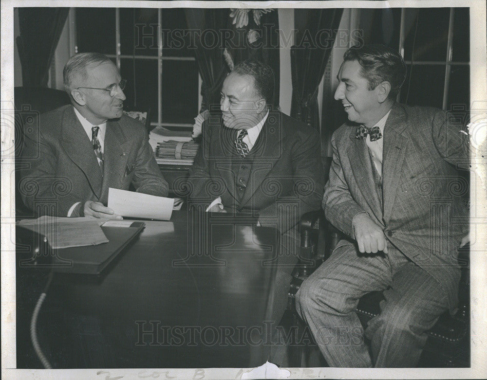 1945 Press Photo Irving C. Mollison Lawyer President Truman Attorney General - Historic Images