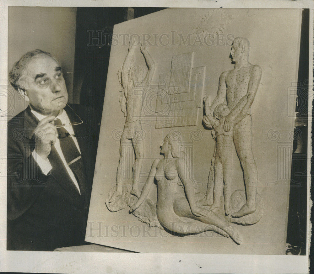 1956 Press Photo Sculptor William Zorach Scale Model Paster Cast New York - Historic Images