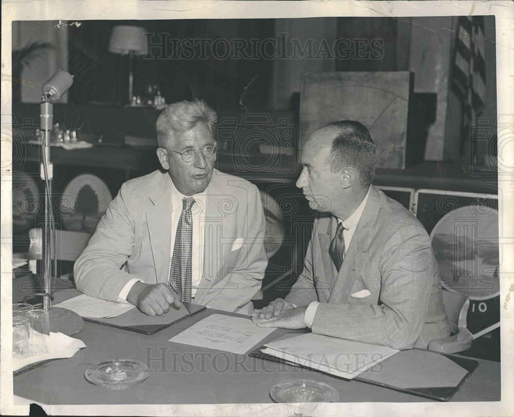 1952 Press Photo Sen. Paul Douglas and Gov. Adlai E. Stevenson after election - Historic Images