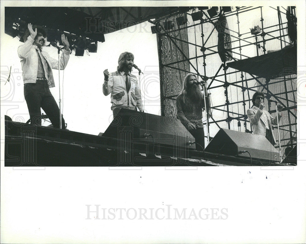 1982 Press Photo Country And Gospel Quartet, The Oak Ridge Boys, Navy Pier Stage - Historic Images