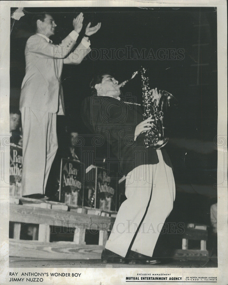 1958 Press Photo Ray Anthony&#39;s Wonder Boy Jimmy Nuzzo band saxophonist - Historic Images