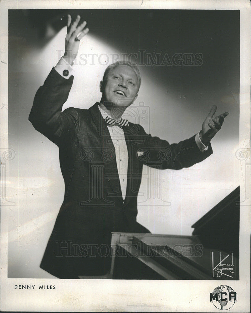 1957 Press Photo Embers East Walton Denny Miles piano songs - Historic Images