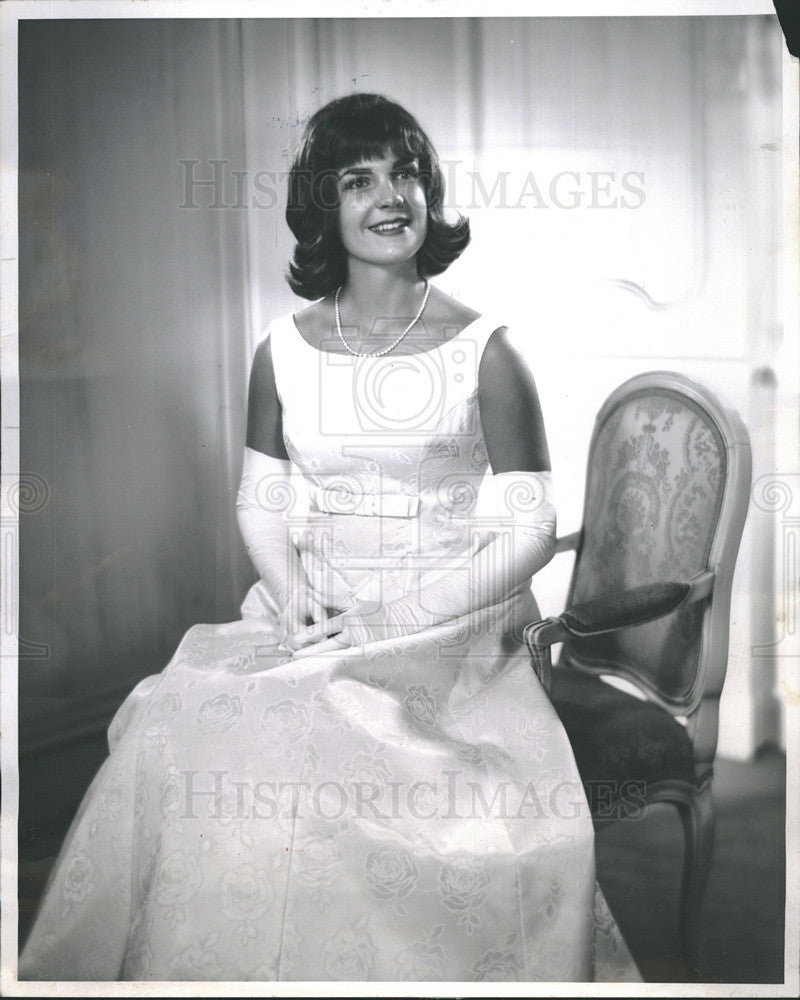1964 Press Photo Nathalie B Osgood - Historic Images